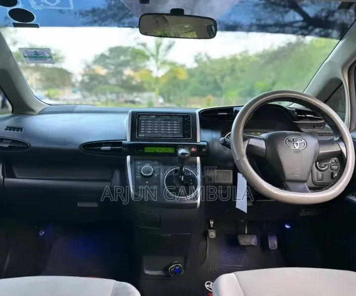 Toyota Wish 2009 Blue