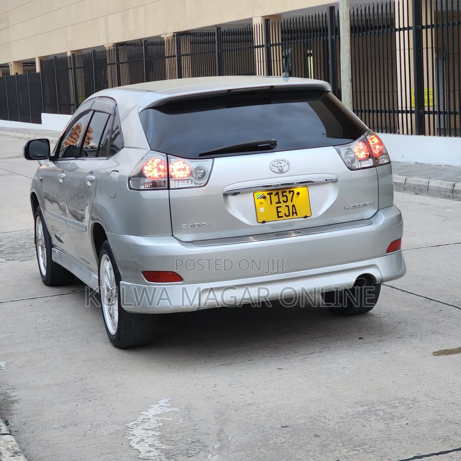 Toyota Harrier 2008 Silver
