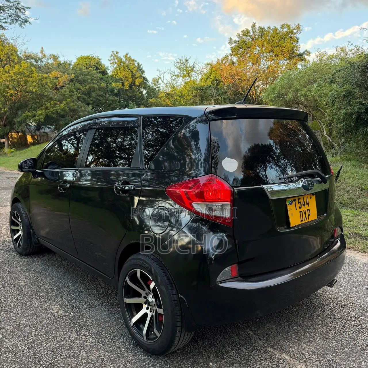 Subaru Trezia 2012 Black