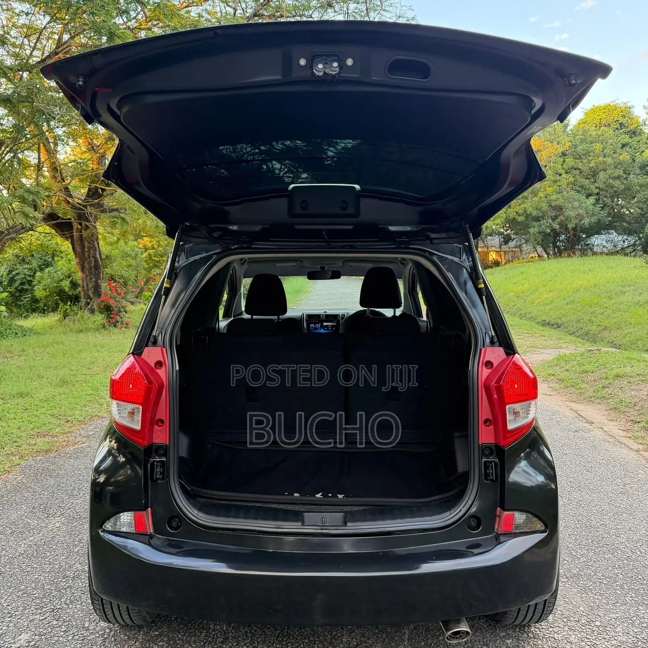 Subaru Trezia 2012 Black