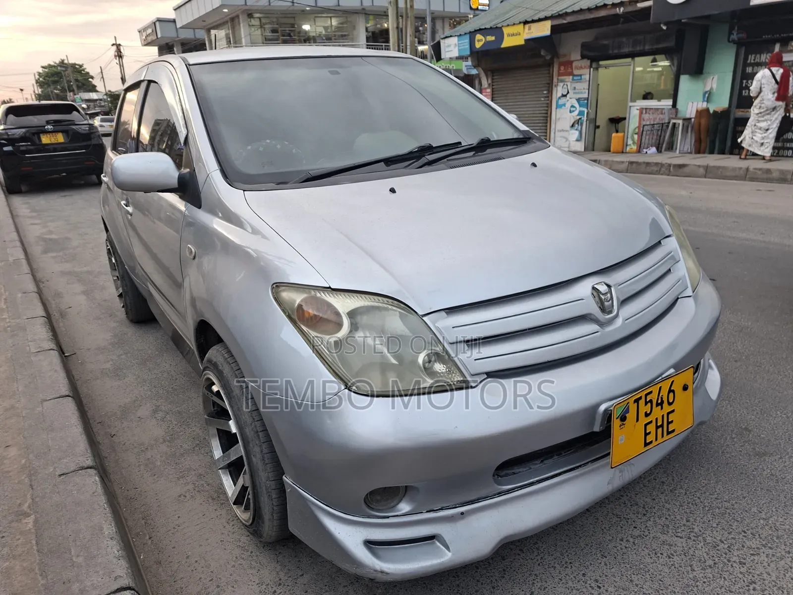 Toyota IST 2004 Silver