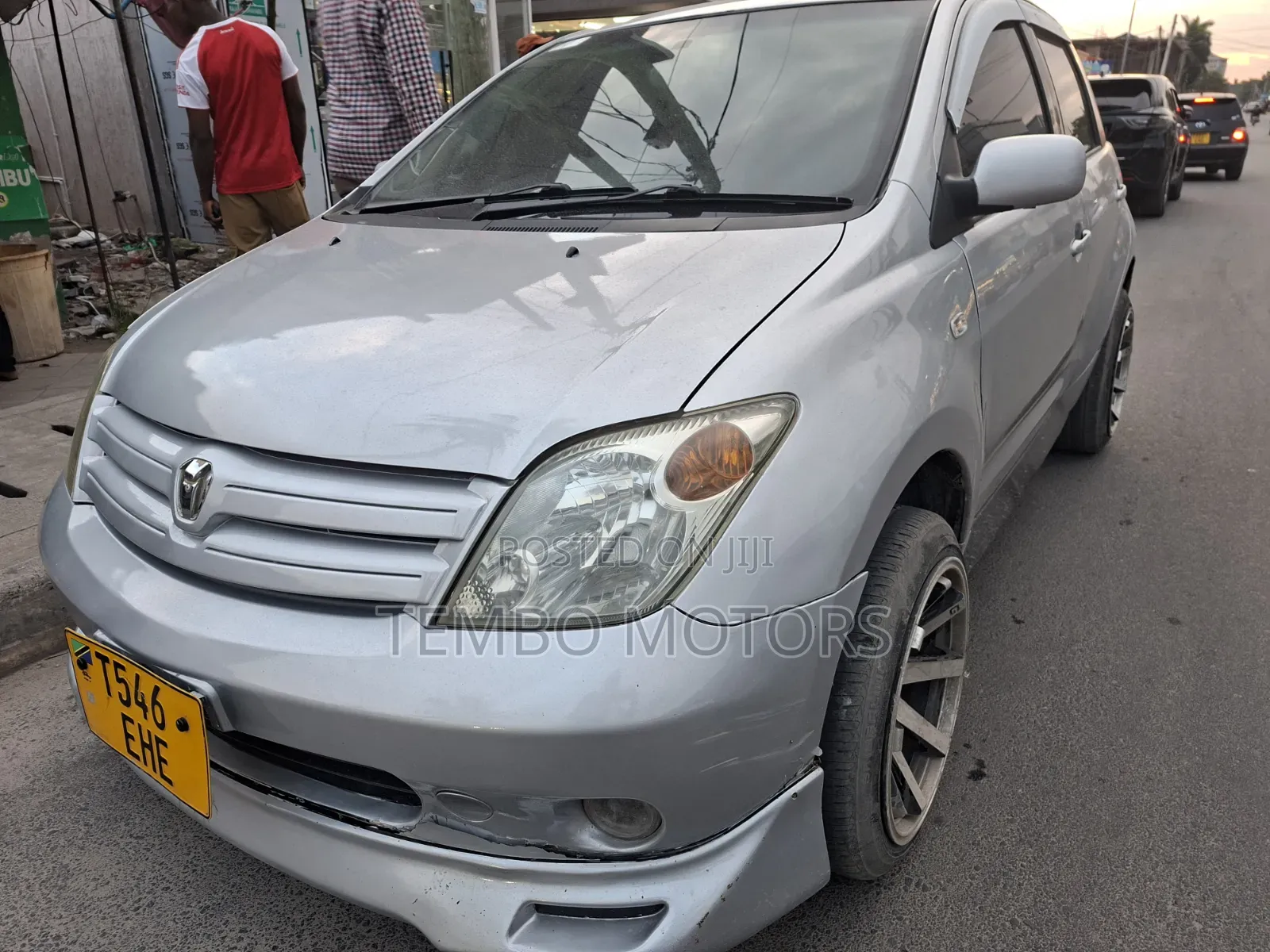 Toyota IST 2004 Silver