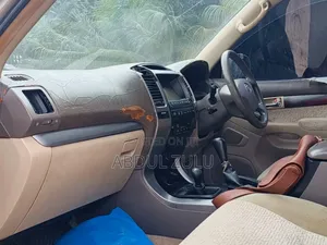 Toyota Land Cruiser Prado 2006 Gold