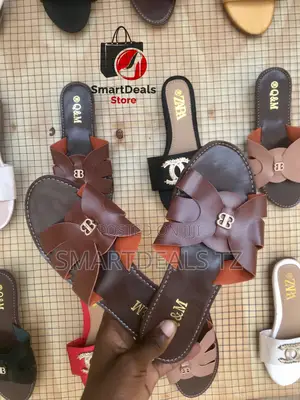 Viatu Q M Material Ya Kisasa Yenye Ubora Wa Hali Ya Juu