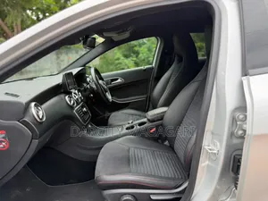 Mercedes-Benz A-Class 2014 Silver