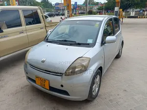 Toyota Passo 2005 Silver