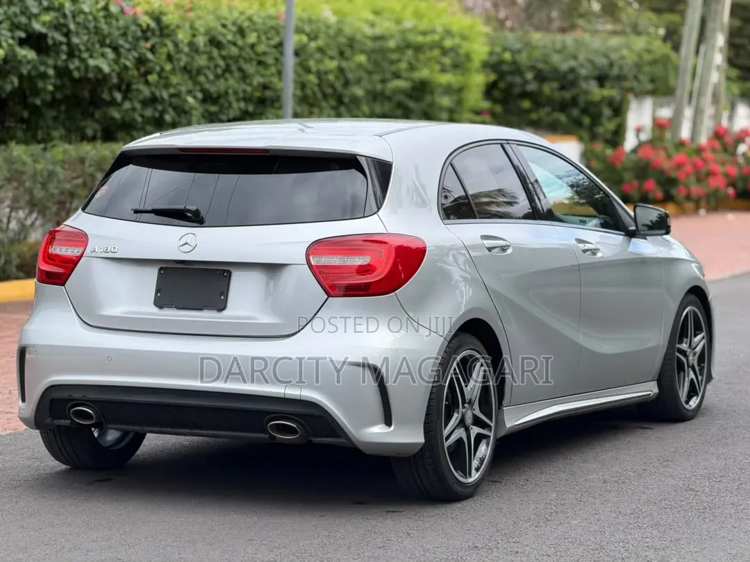 Mercedes-Benz A-Class 2014 Silver