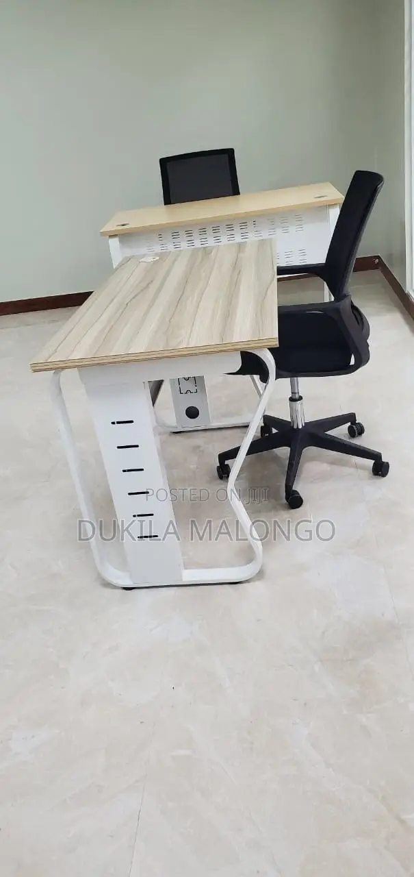 Meza Na Kiti Kari Mno Harafu Inadumu