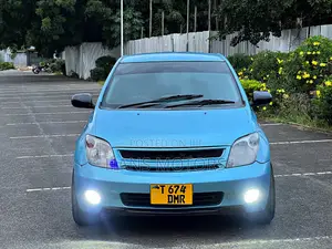 Toyota IST 2004 Blue