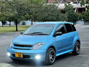 Toyota IST 2004 Blue
