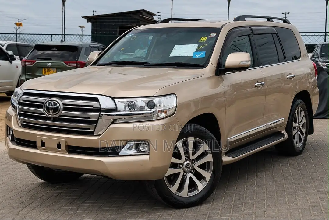 Toyota Land Cruiser 2017 Gold