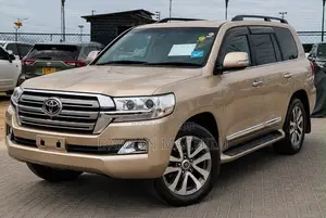 Toyota Land Cruiser 2017 Gold