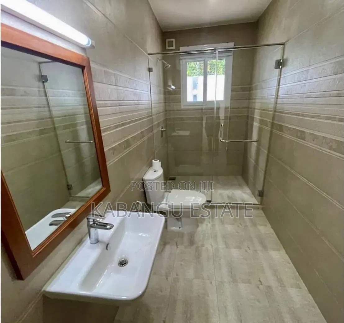 Furnished 4bdrm Villa in Oysterbay for rent