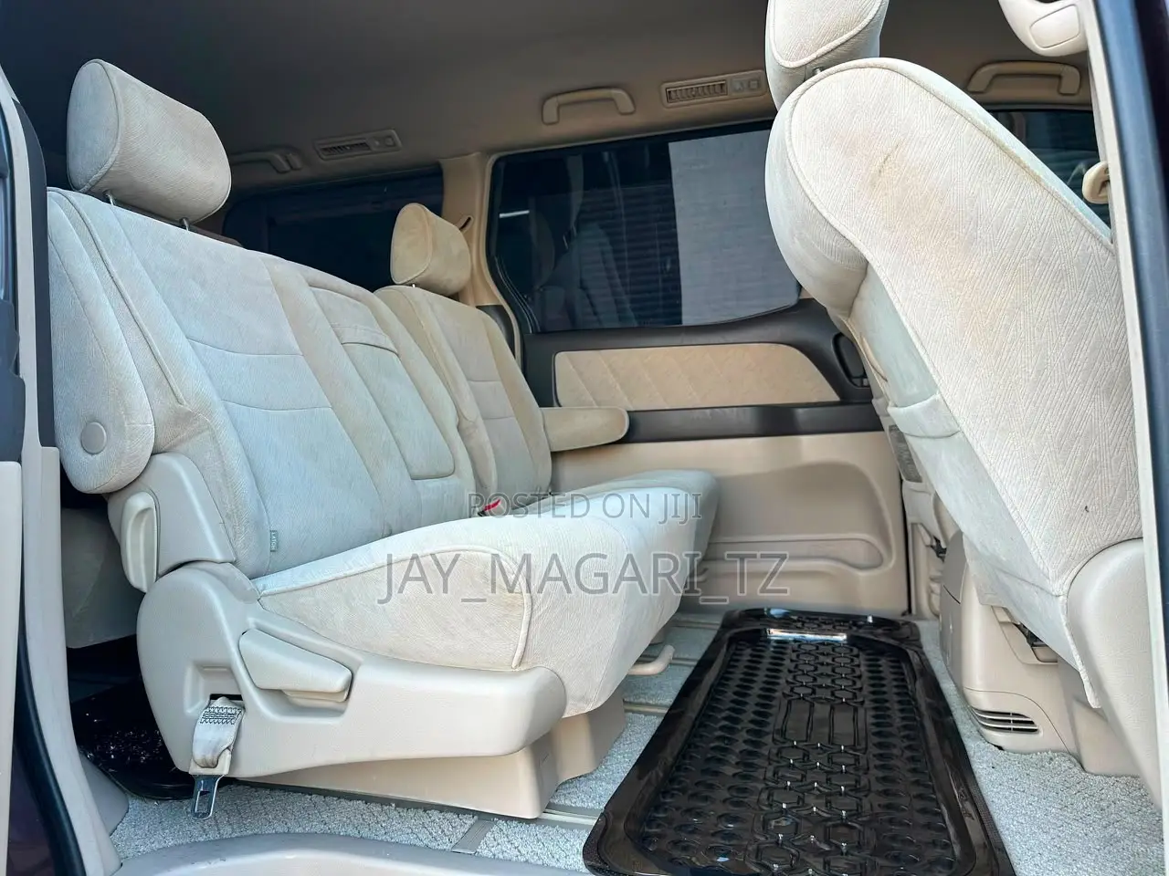Toyota Alphard 2006 Maroon