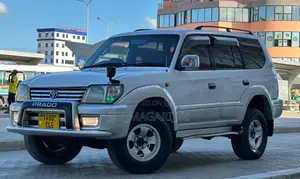 Toyota Land Cruiser Prado 2001 White