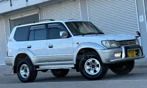 Toyota Land Cruiser Prado 2001 White