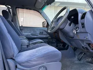 Toyota Land Cruiser Prado 2001 White