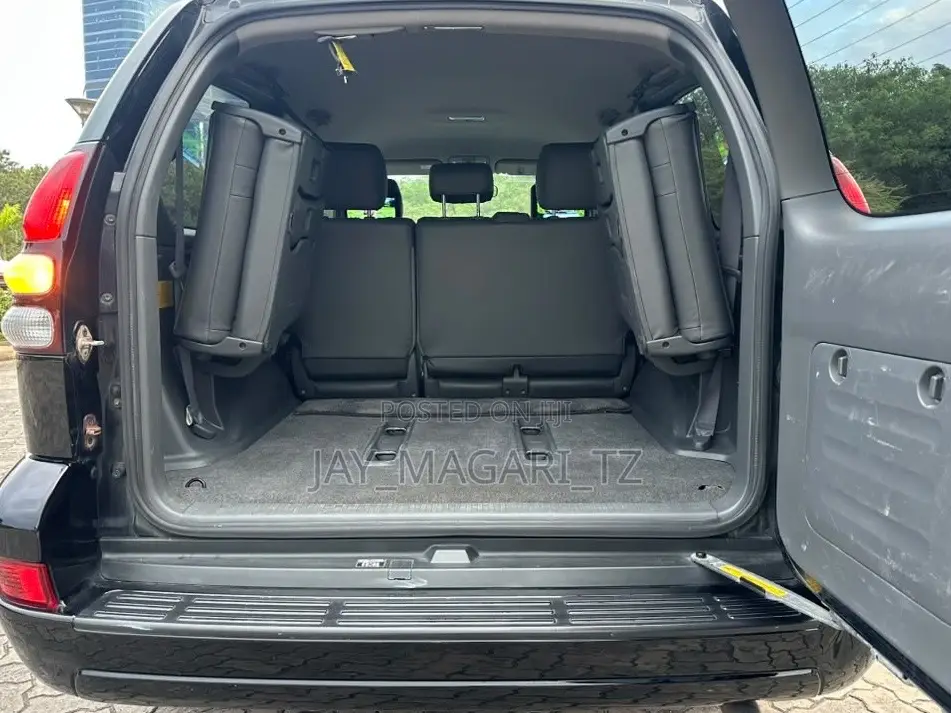 Toyota Land Cruiser Prado 2005 Black