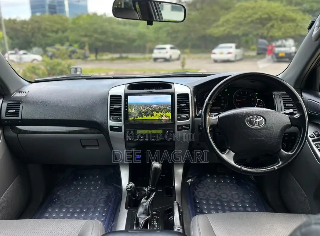 Toyota Land Cruiser Prado 2005 Black