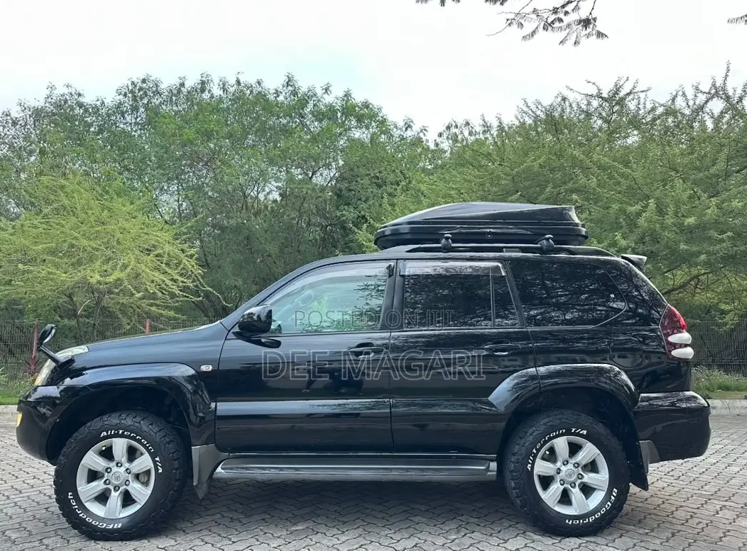 Toyota Land Cruiser Prado 2005 Black