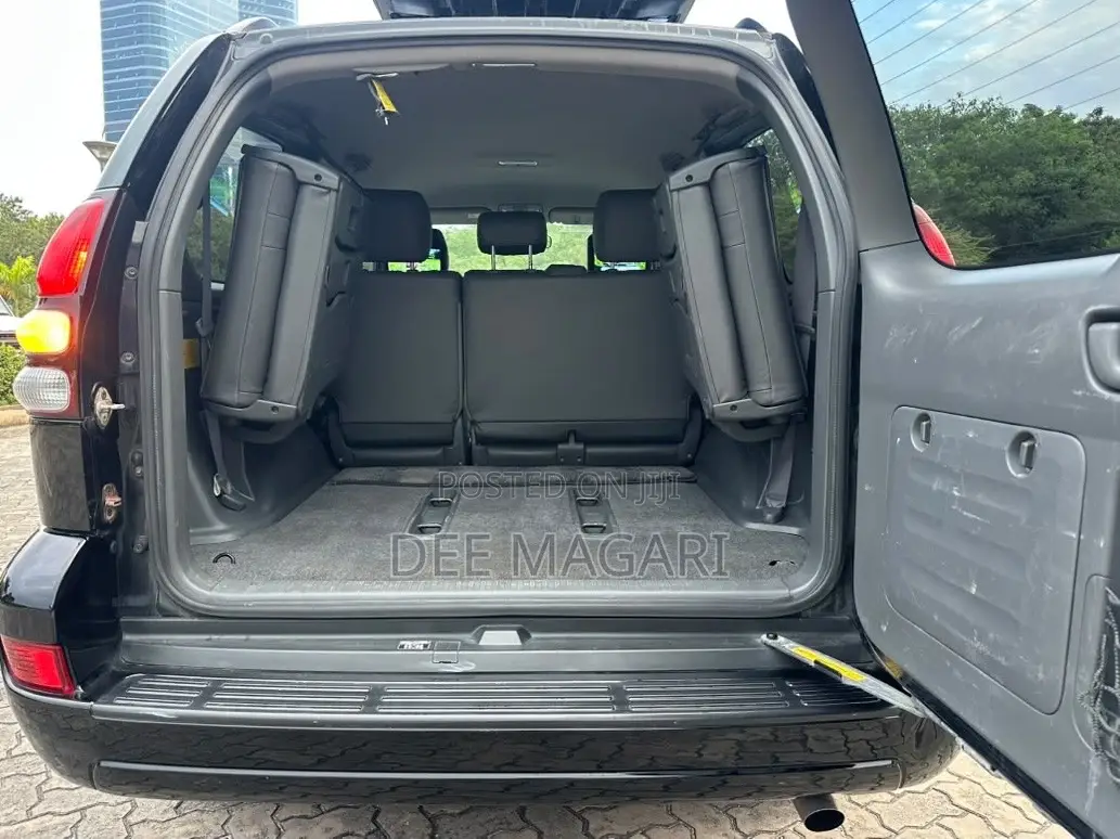 Toyota Land Cruiser Prado 2005 Black