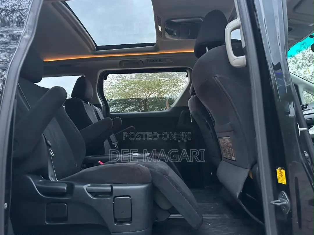 Toyota Vellfire 2011 Black