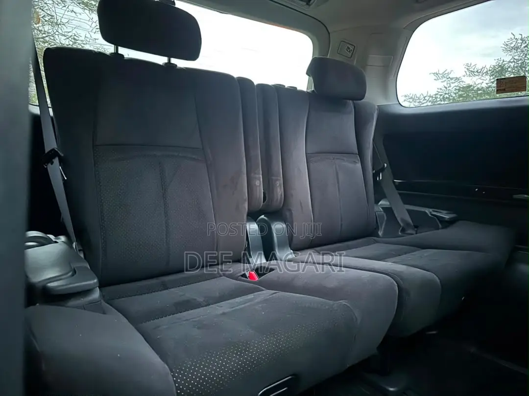 Toyota Vellfire 2011 Black