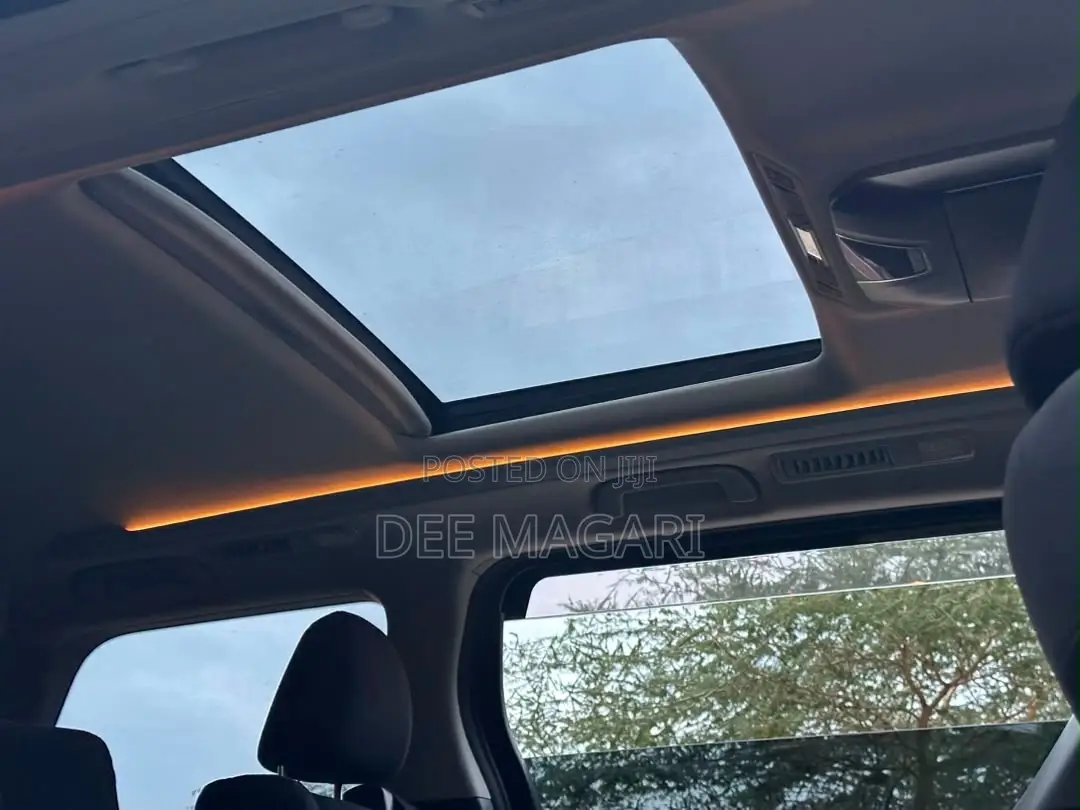 Toyota Vellfire 2011 Black