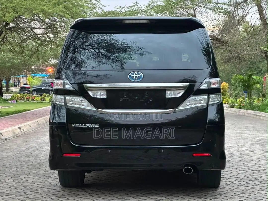 Toyota Vellfire 2011 Black