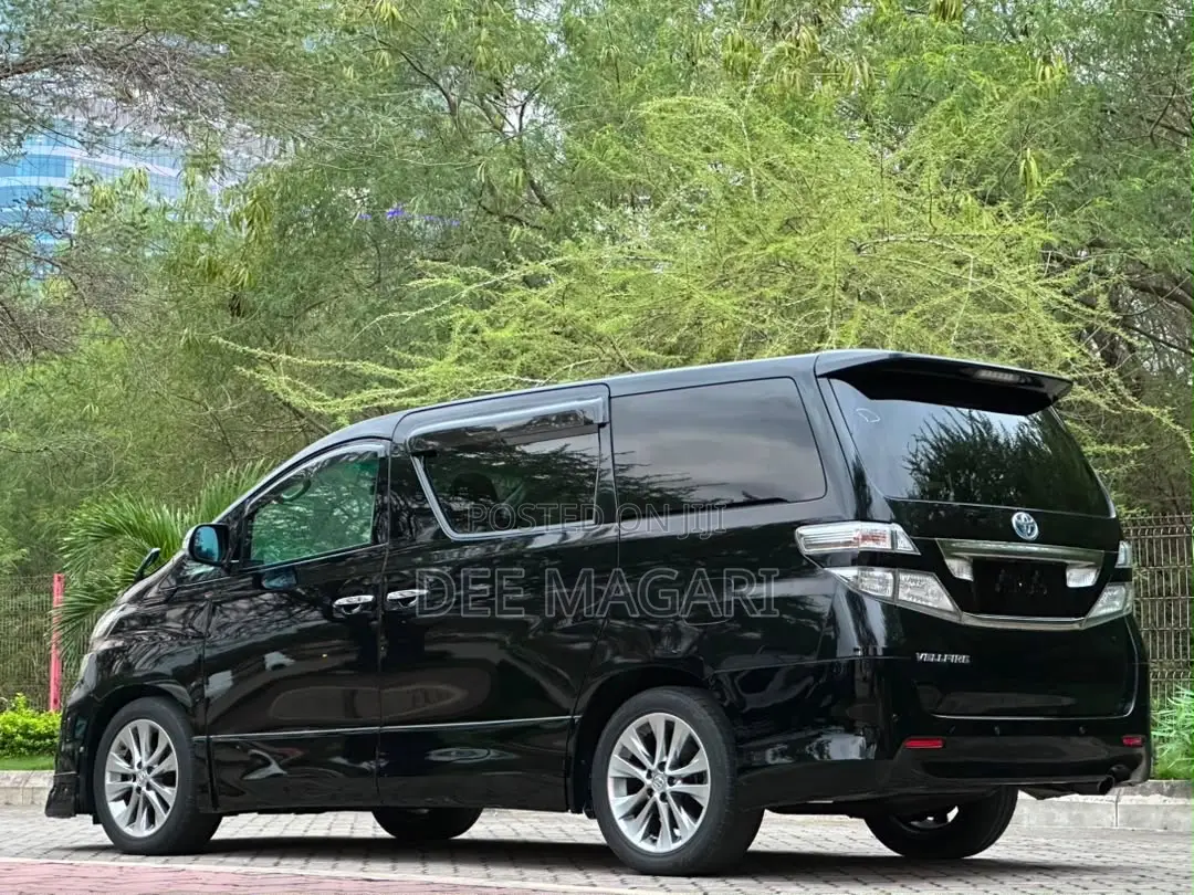 Toyota Vellfire 2011 Black