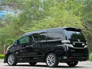 Toyota Vellfire 2011 Black