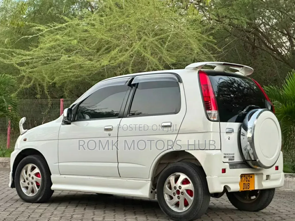 Daihatsu Terios Automatic 2003 White