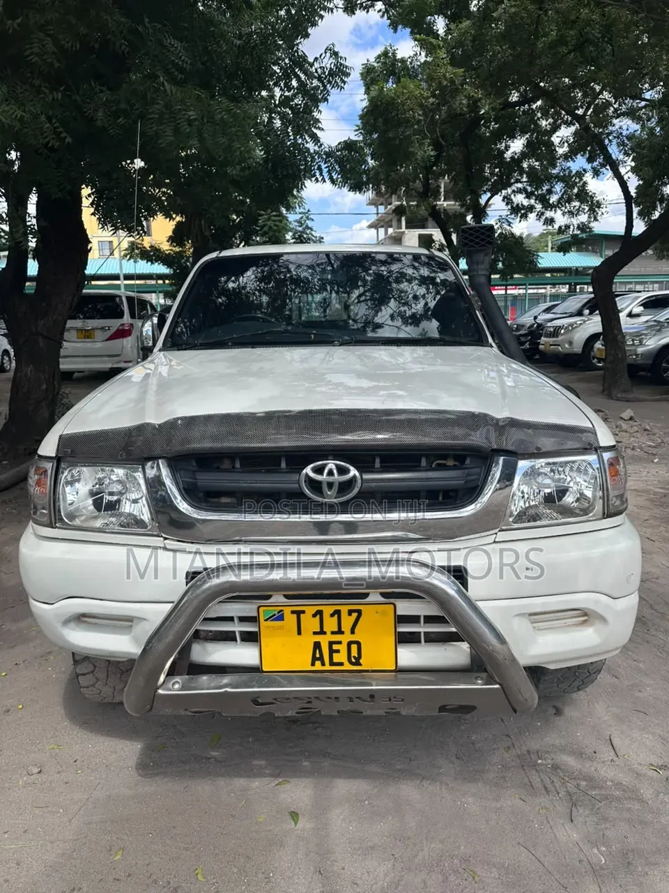 Toyota Hilux 2.5 Cab 2005 White