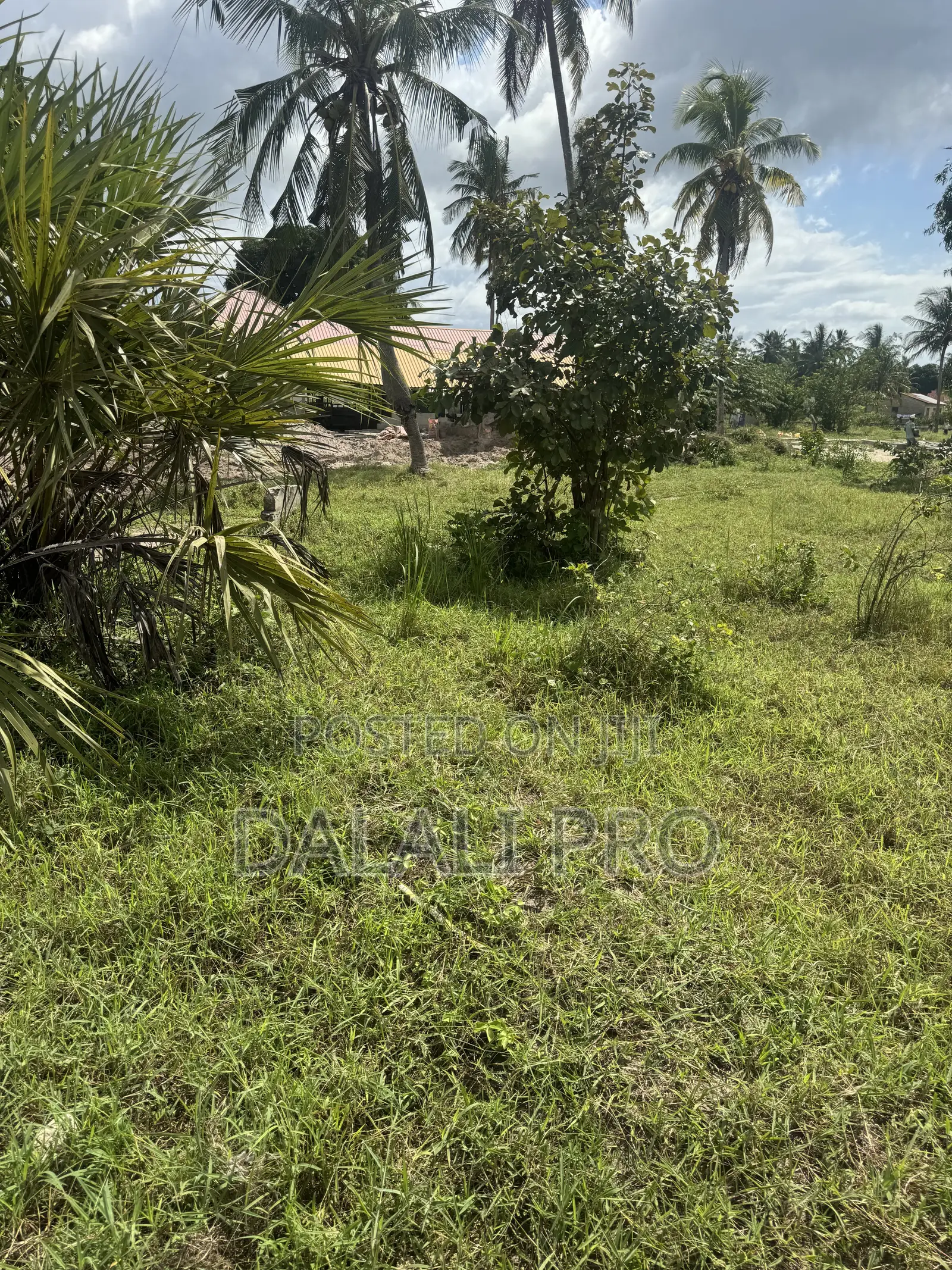 Kiwanja Kinauzwa Kibugumo Kigamboni