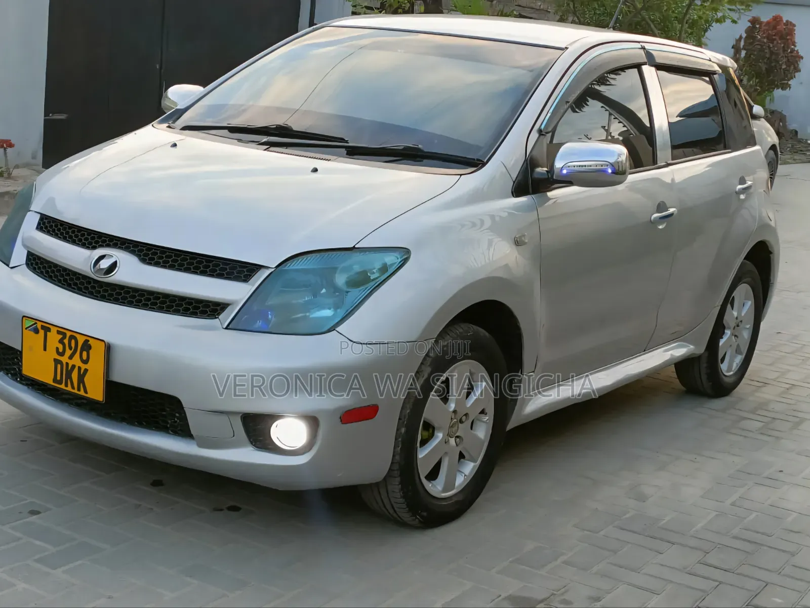 Toyota IST 2005