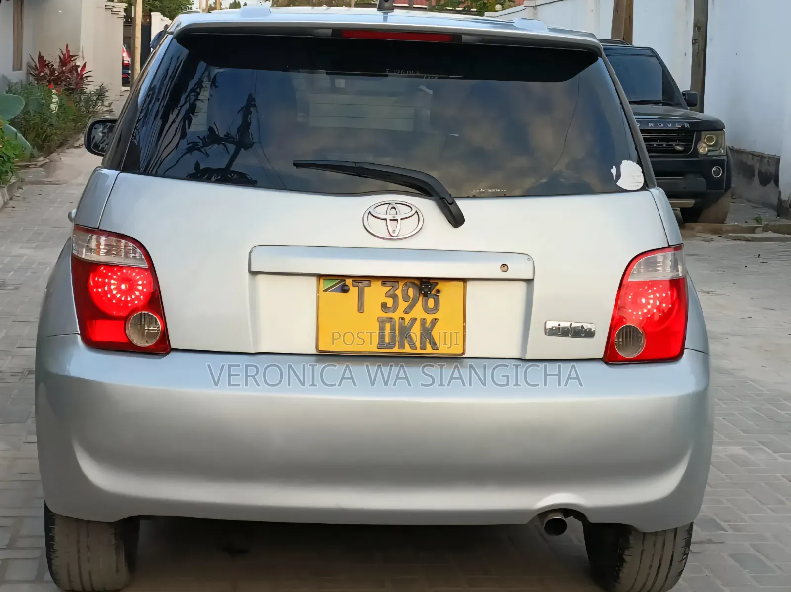 Toyota IST 2005