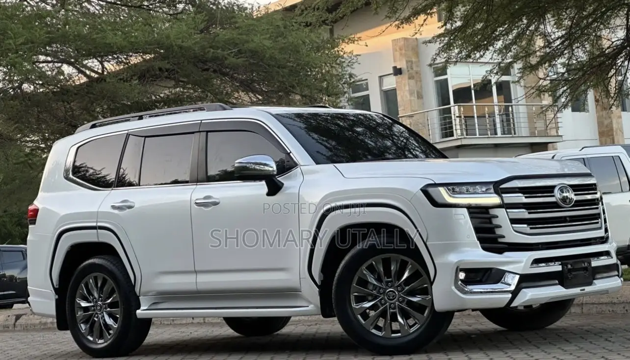 Toyota Land Cruiser 2024 White