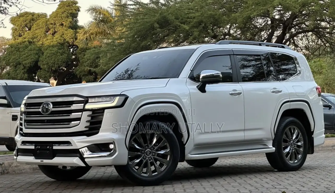 Toyota Land Cruiser 2024 White