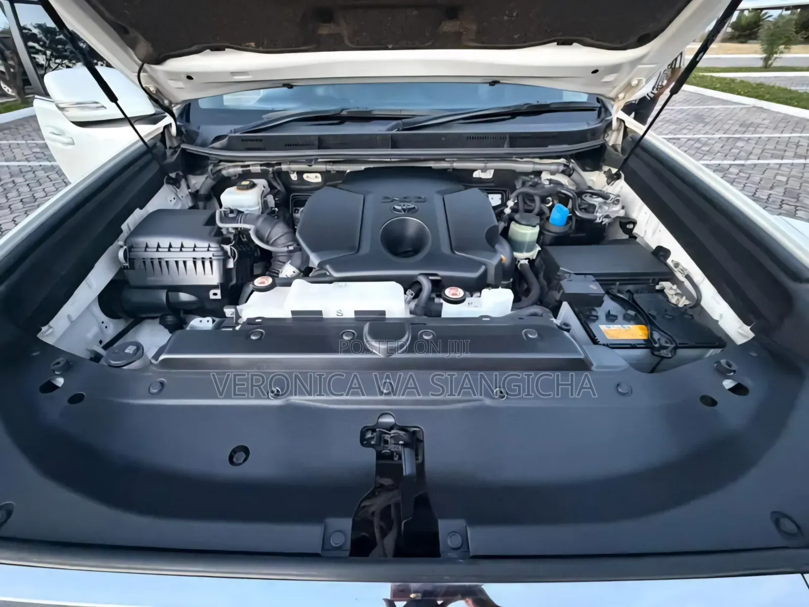 Toyota Land Cruiser Prado 2022 White