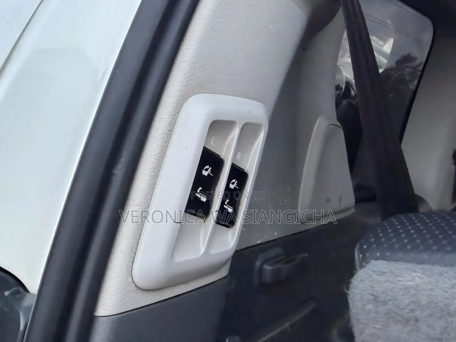 Toyota Land Cruiser Prado 2022 White