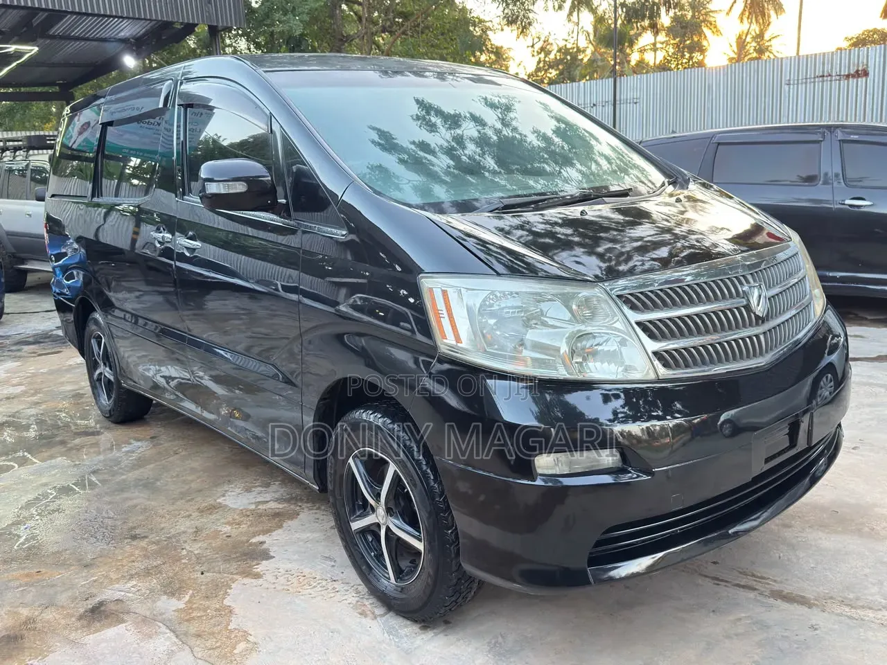 Toyota Alphard 2005 Black