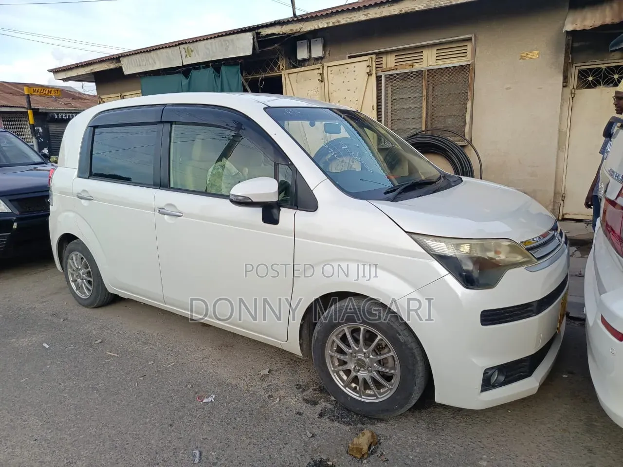 Toyota Spade 2014 White