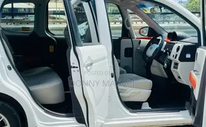 Toyota Spade 2014 White