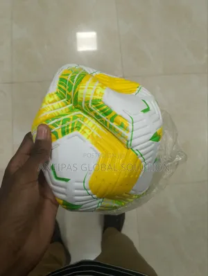 Footballs Balls