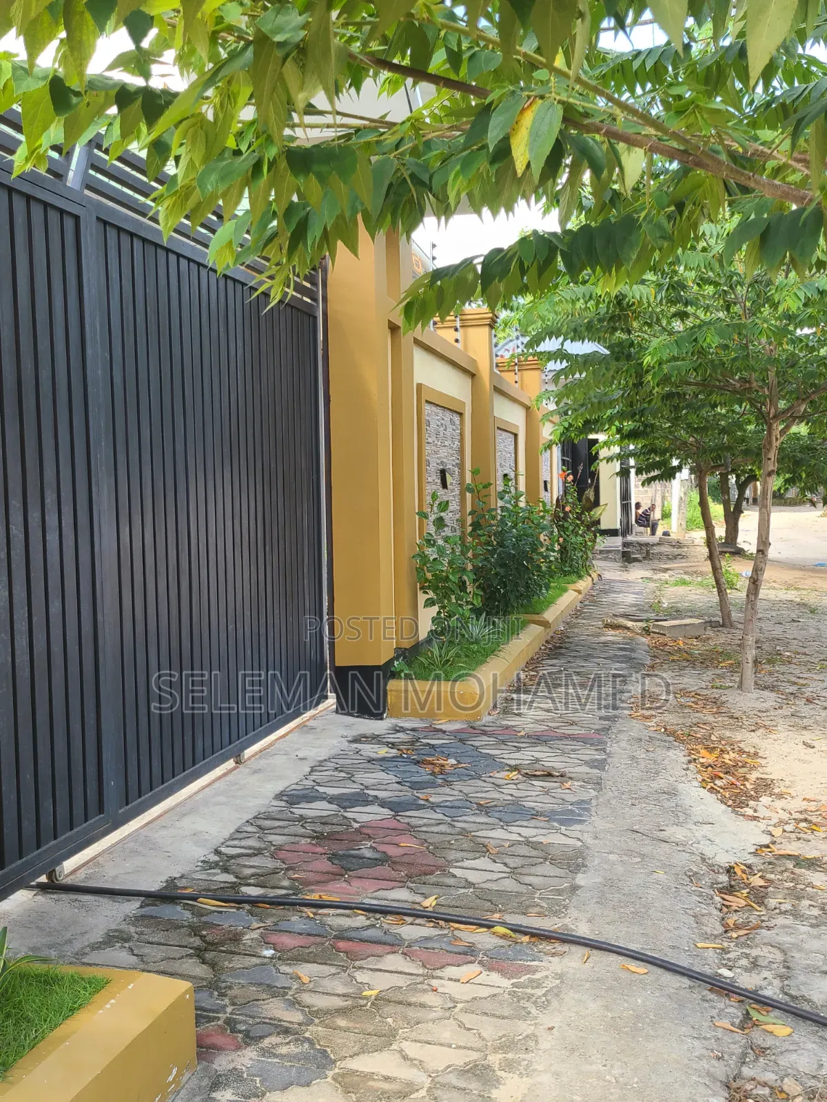 Furnished 4bdrm House in Biriani Real Estate, Chamazi for sale