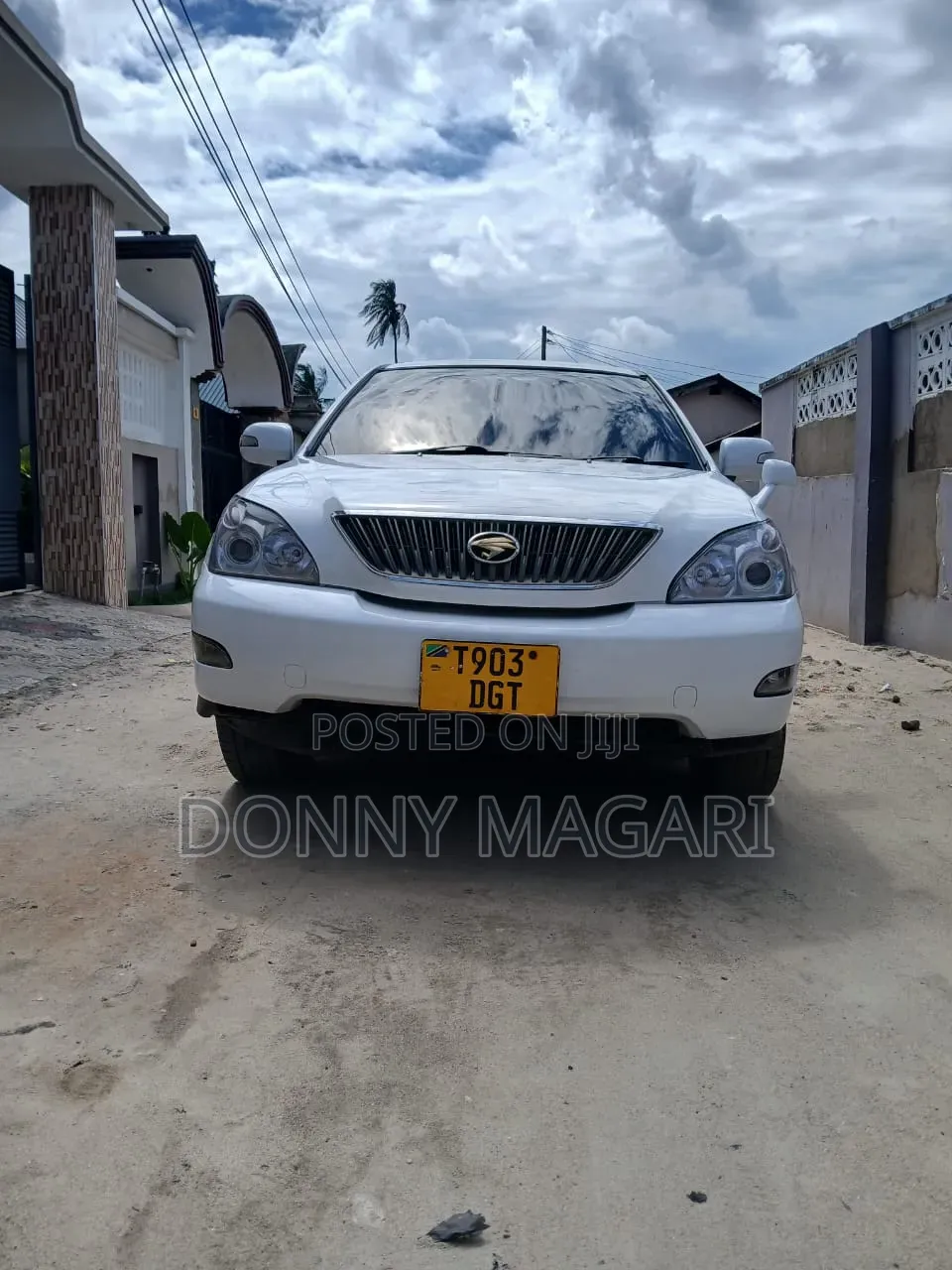 Toyota Harrier 2005 White