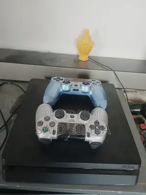 Playstation 4 Slim