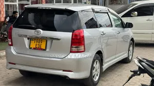 Toyota Wish 2006 Silver