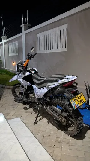 Honda CB 2025 Black
