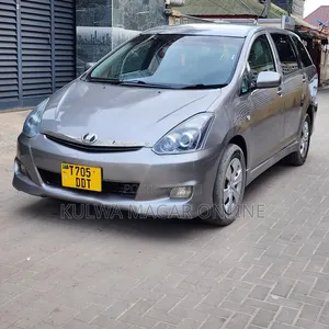 Toyota Wish 2004 Silver